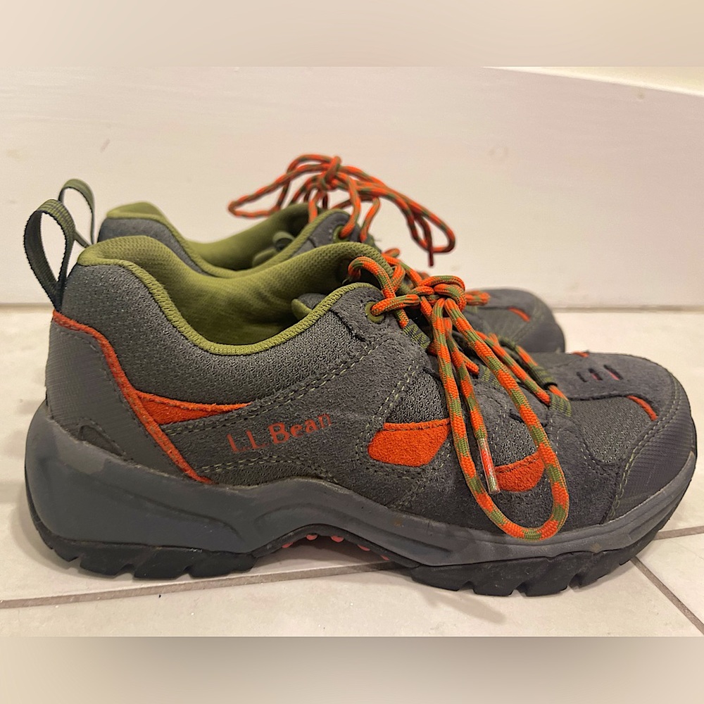 L.L. Bean Kids’ Trail Model Hikers, Low. Waterproof. Boys size 4.